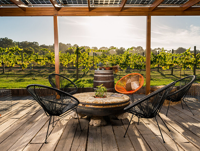 Barnyard 1978 Restaurant